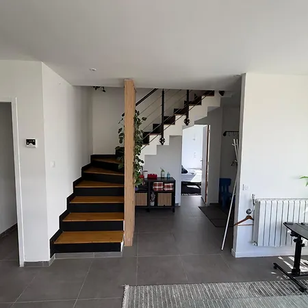 Spacious 4-bedroom House Near Pegasus Bridge & Caen