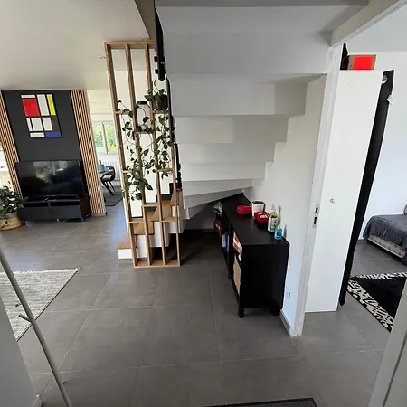 Spacious 4-bedroom House Near Pegasus Bridge & Caen * Escoville